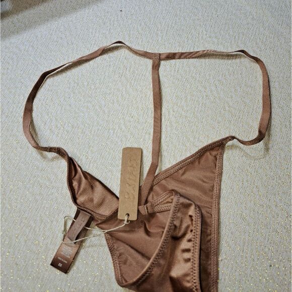 NWT SKIMS THONG underwear SILKY SOFT - Picture 4 of 13